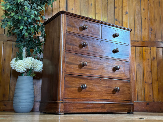 Victorian Chest Of Drawers \ Antique Mahogany Drawers \ Bedroom Storage Draws