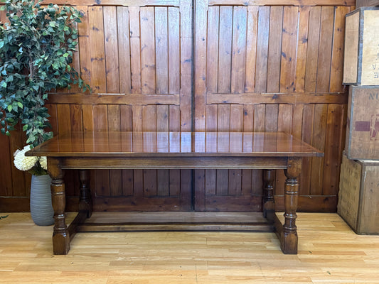 Quality Titchmarsh & Goodwin Solid Oak Refectory Table \ Farmhouse Kitchen Table