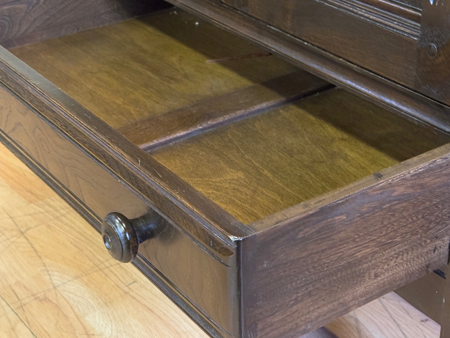 Vintage Ercol Gold Label Elm Credence Cupboard \ Small Sideboard Drinks Cabinet