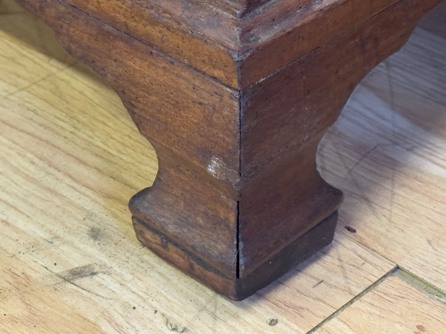 Georgian Oak Chest of Drawers \ Rustic Antique Chest of Draws \ Bedroom Storage