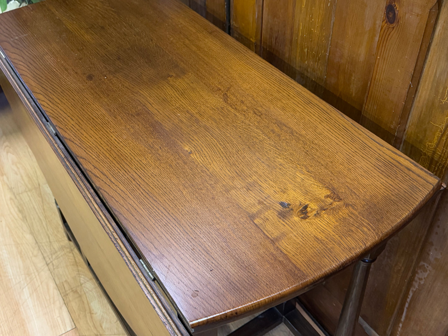 Vintage Solid Oak Drop Leaf Dining Table \ Extending Gate Leg Kitchen Table