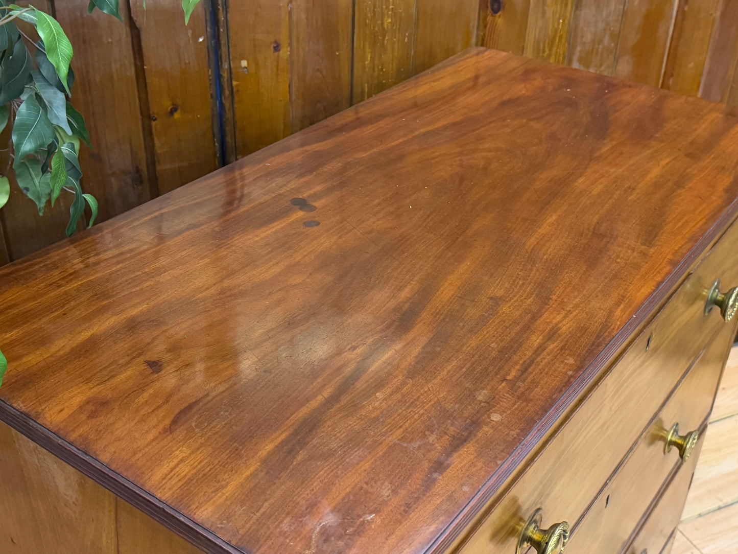 Victorian Low Chest Of Three Drawers \ Antique Mahogany Bedroom Storage Draws