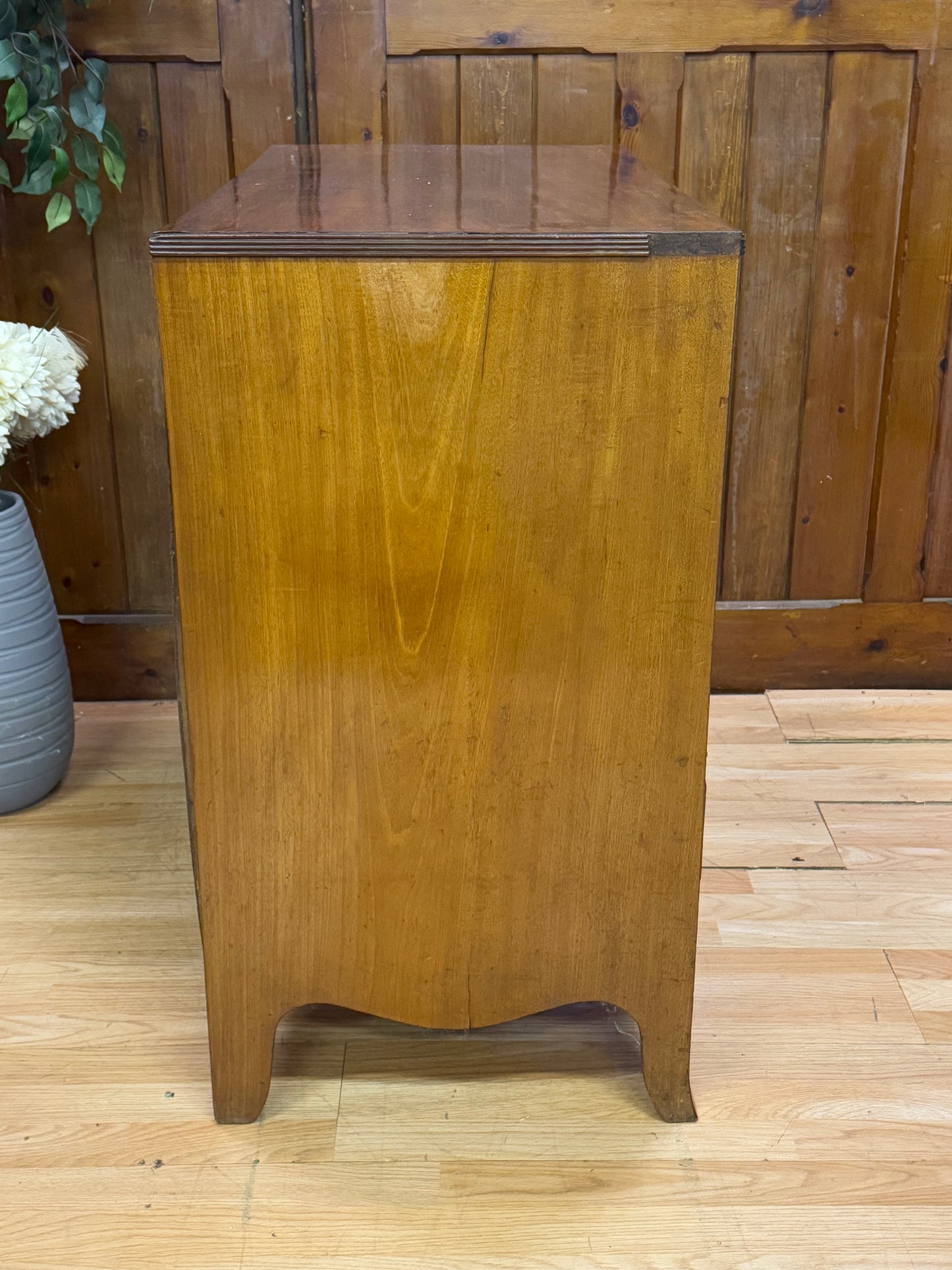 Victorian Low Chest Of Three Drawers \ Antique Mahogany Bedroom Storage Draws