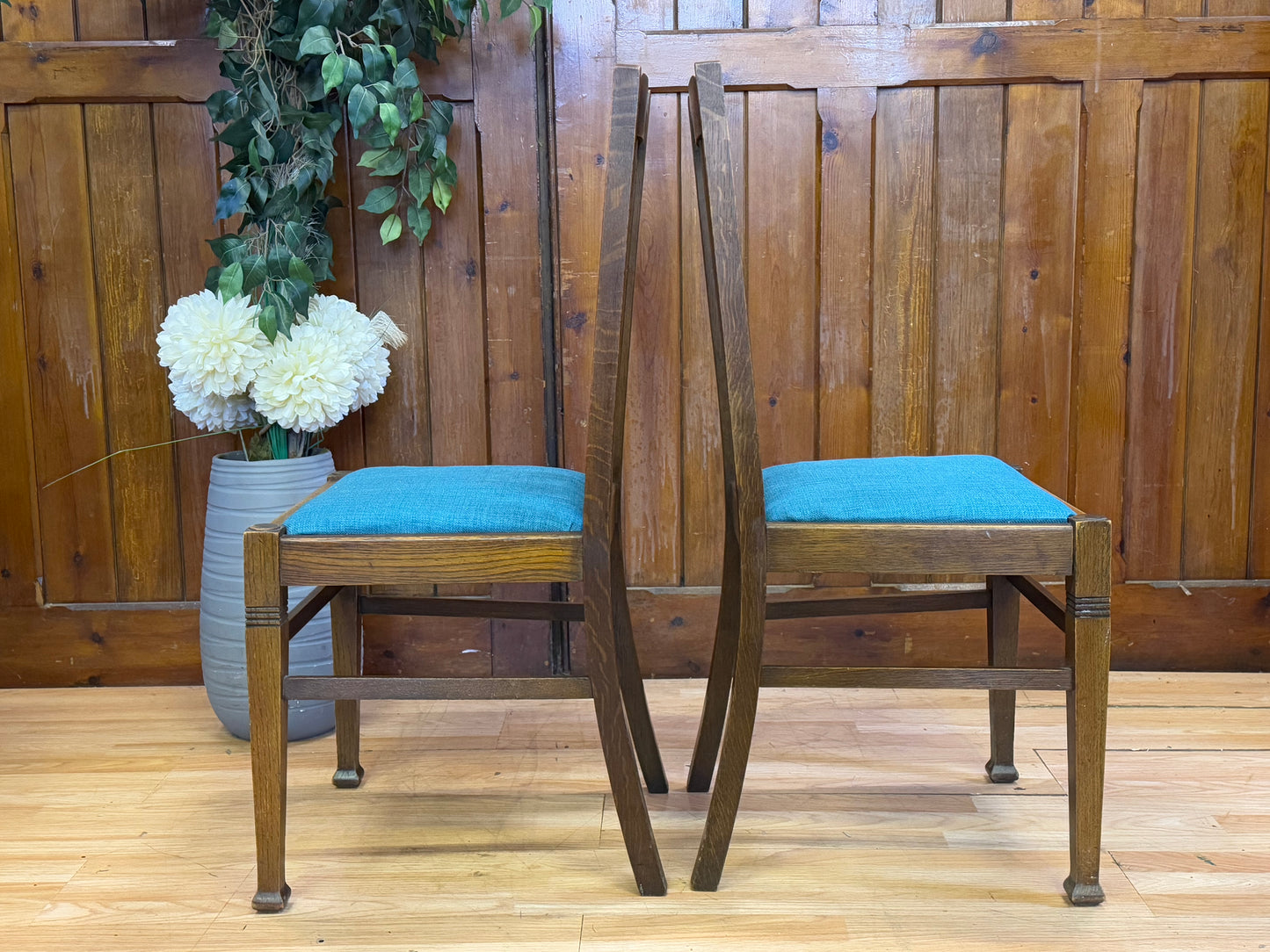 Antique Arts and Crafts Dining Chairs \ Oak Kitchen Chairs by H J Searle & Son