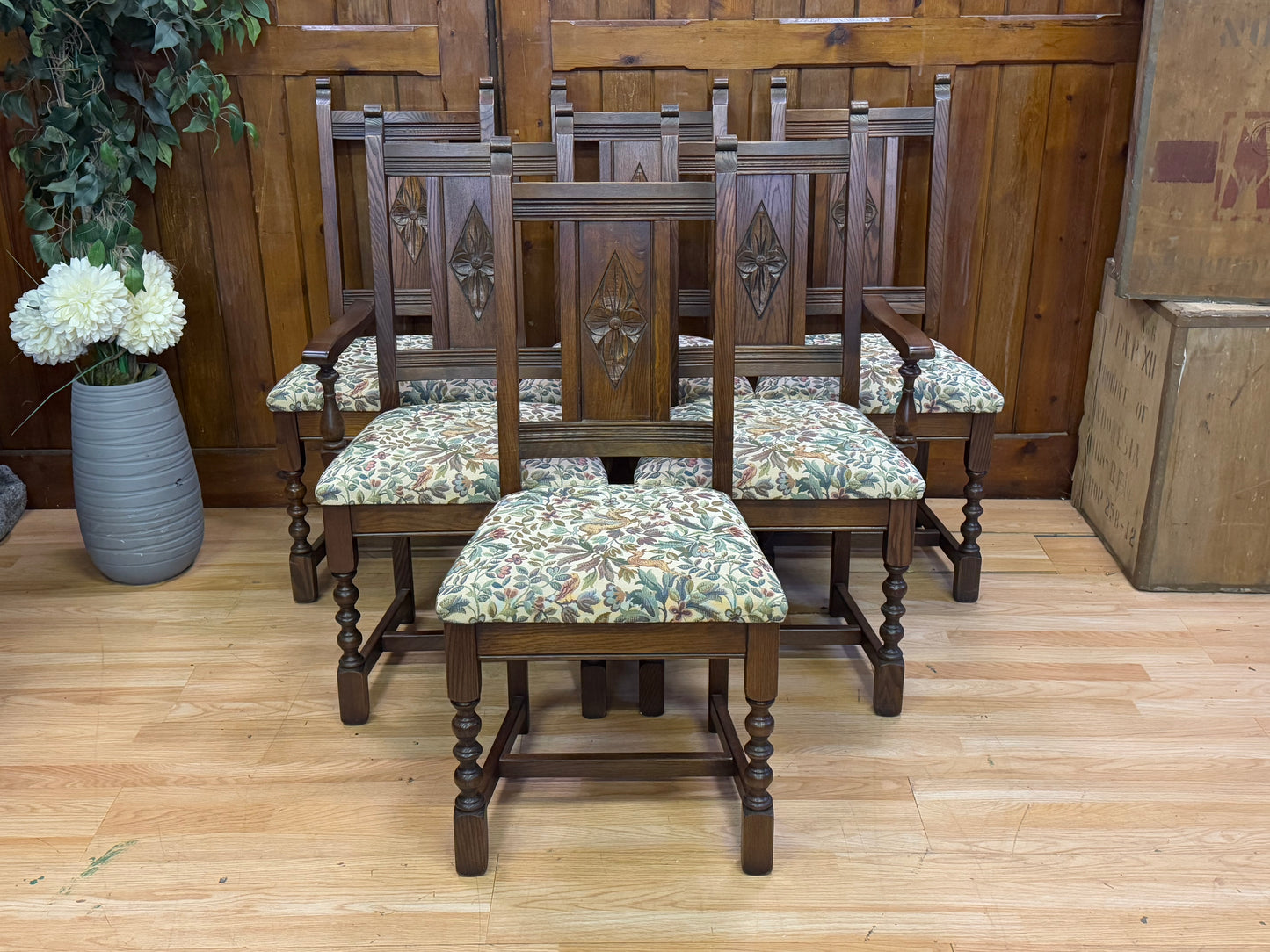 Vintage Old Charm Aldeburgh Oak Dining Chairs \ Tudor Style Kitchen Chairs