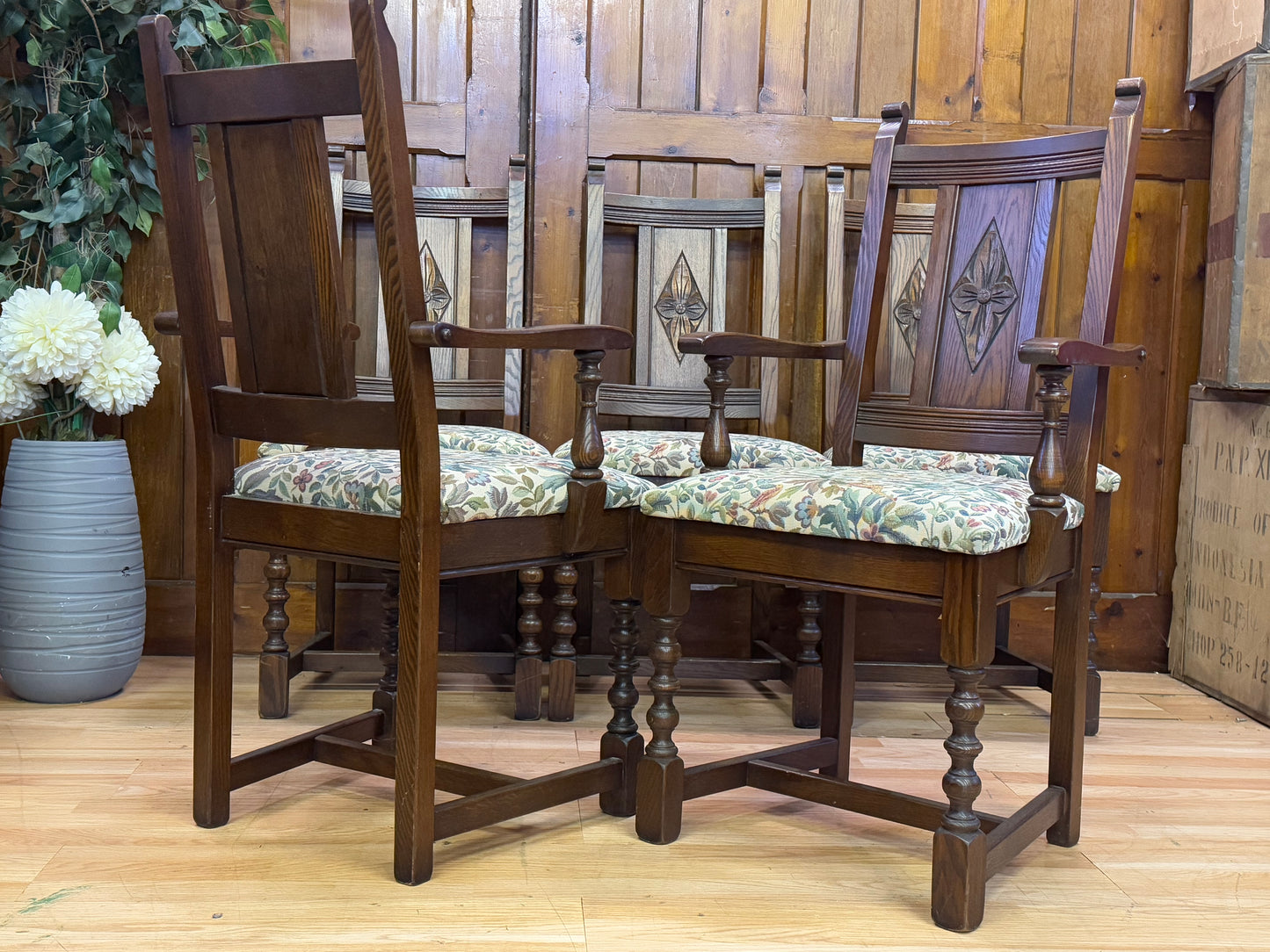 Vintage Old Charm Aldeburgh Oak Dining Chairs \ Tudor Style Kitchen Chairs