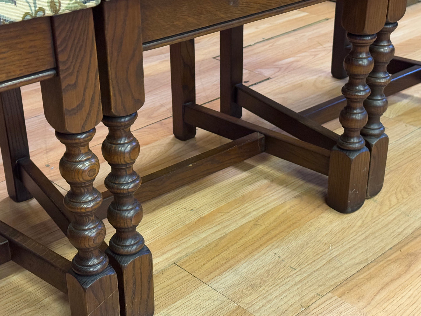 Vintage Old Charm Aldeburgh Oak Dining Chairs \ Tudor Style Kitchen Chairs