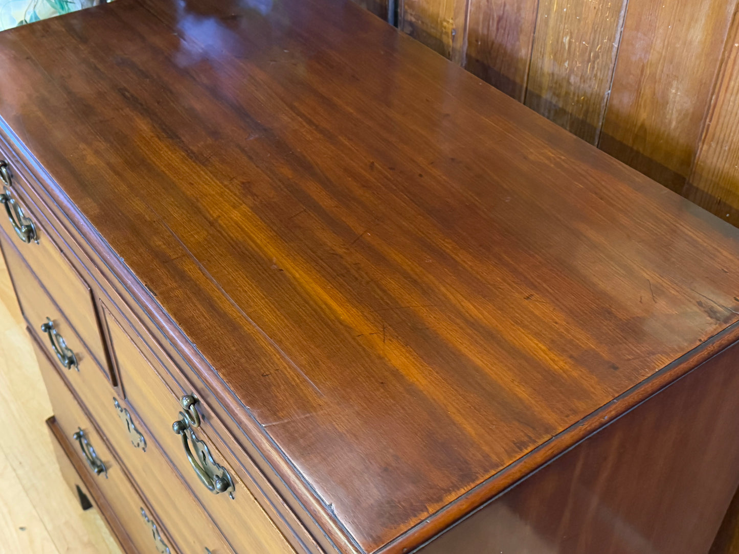 Small Georgian Mahogany Bachelors Drawers \Antique 18th Century Chest of Drawers