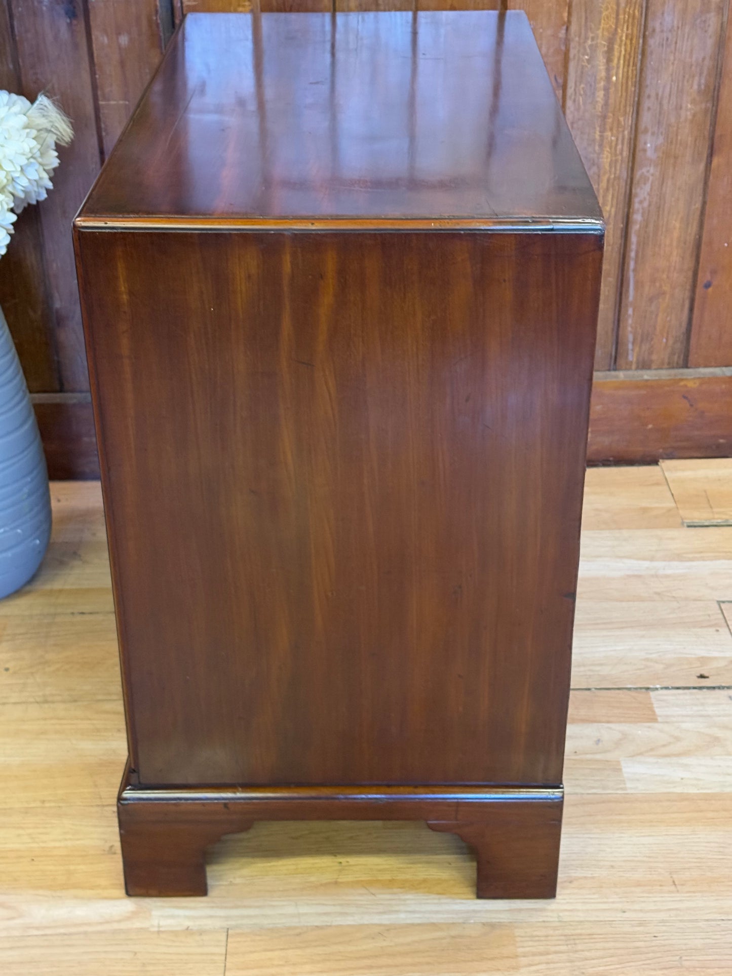 Small Georgian Mahogany Bachelors Drawers \Antique 18th Century Chest of Drawers