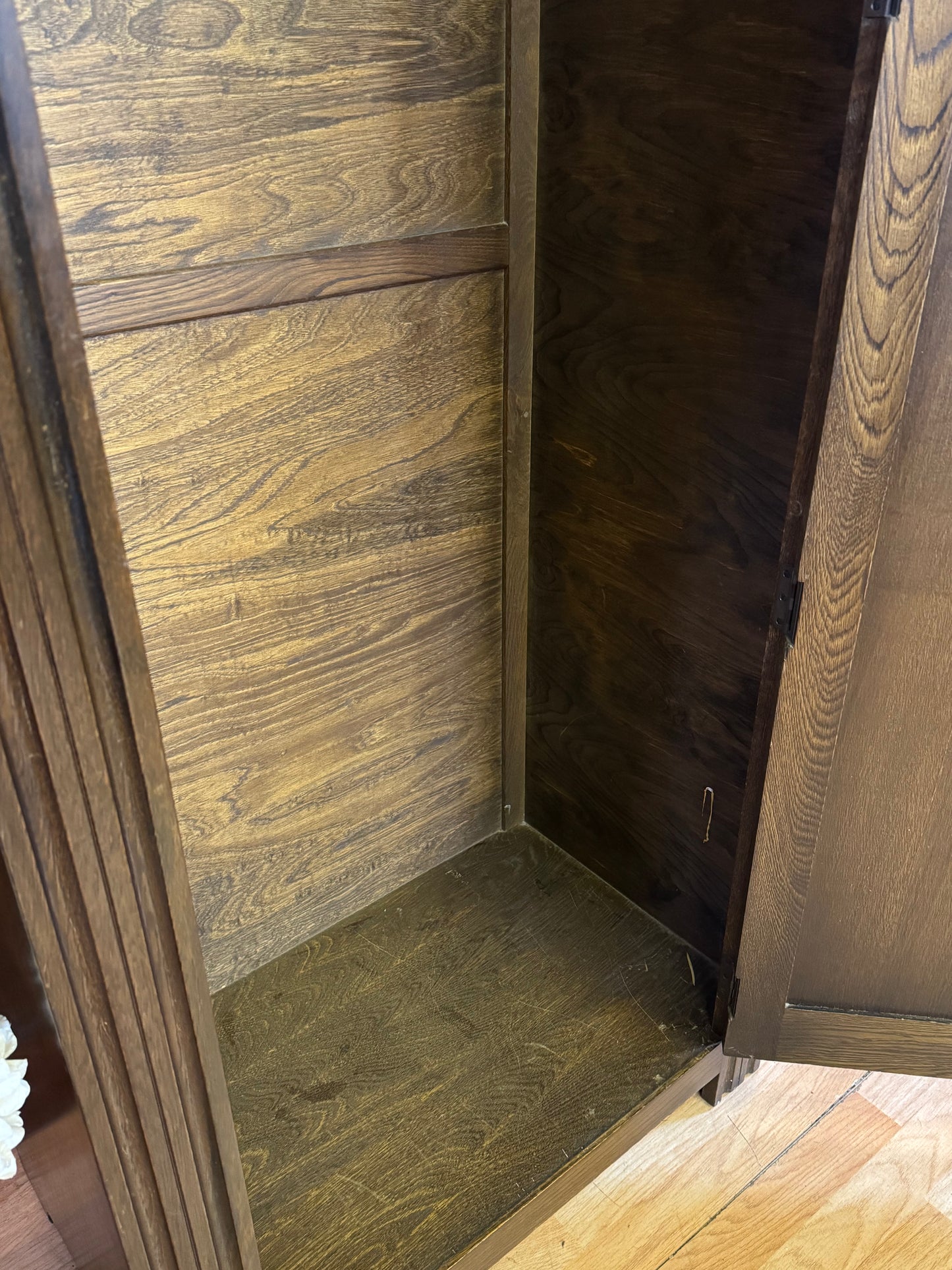 Vintage Oak Compact Wardrobe \ Small Gentlemen’s Closet \ Storage Cupboard