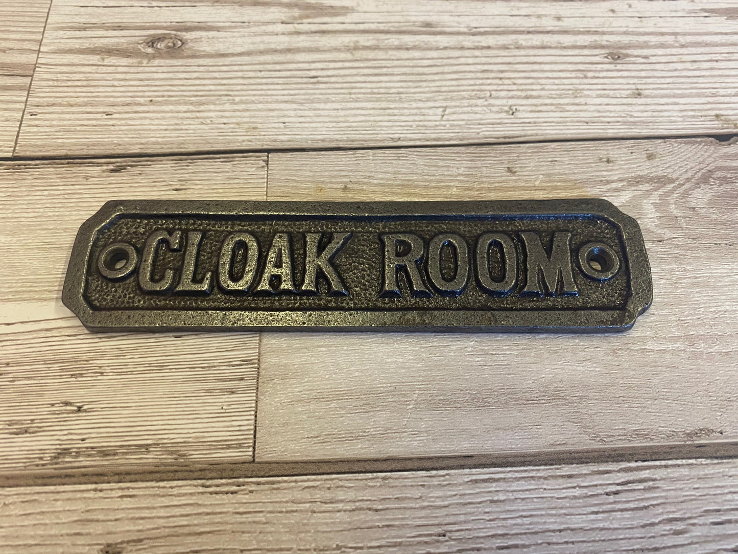 CLOAK ROOM, \\ Cast Iron Room Door Plaque \\ Wall Sign \\ vintage \\ retro \\ Industrial \\ Restaurant \\