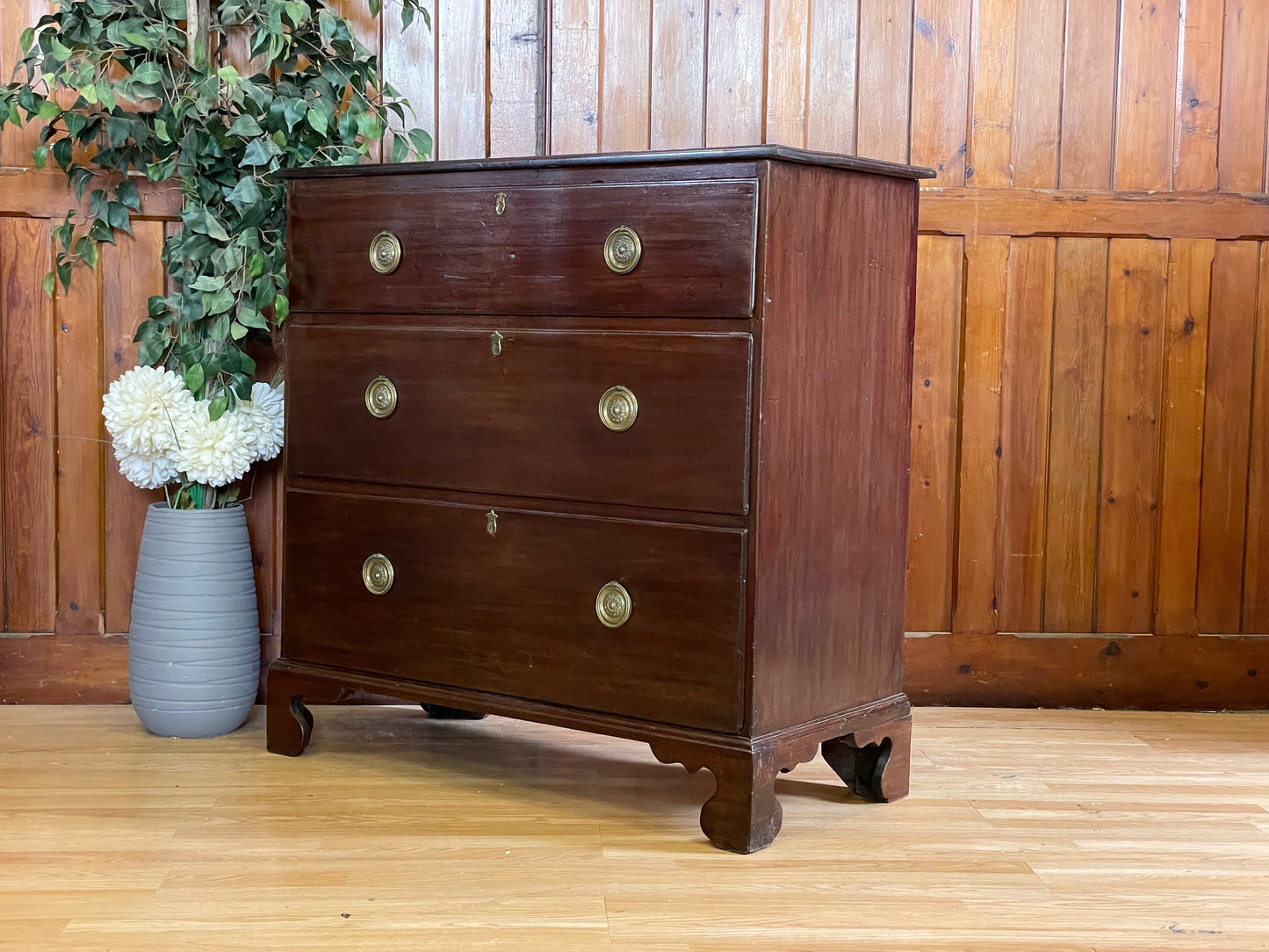 Antique Georgian Chest Of Drawers \ Mahogany Bedroom Drawers \ Storage