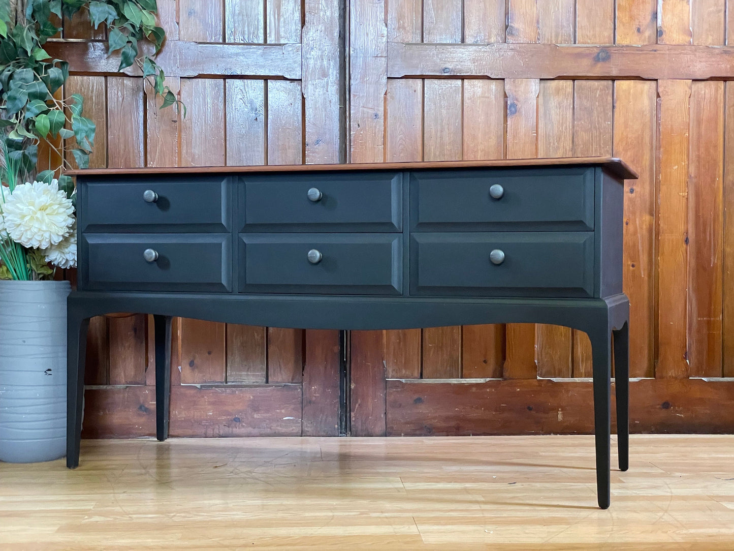 Vintage Stag Minstrel Sideboard \ Black Chest of Drawers \ Dressing Table