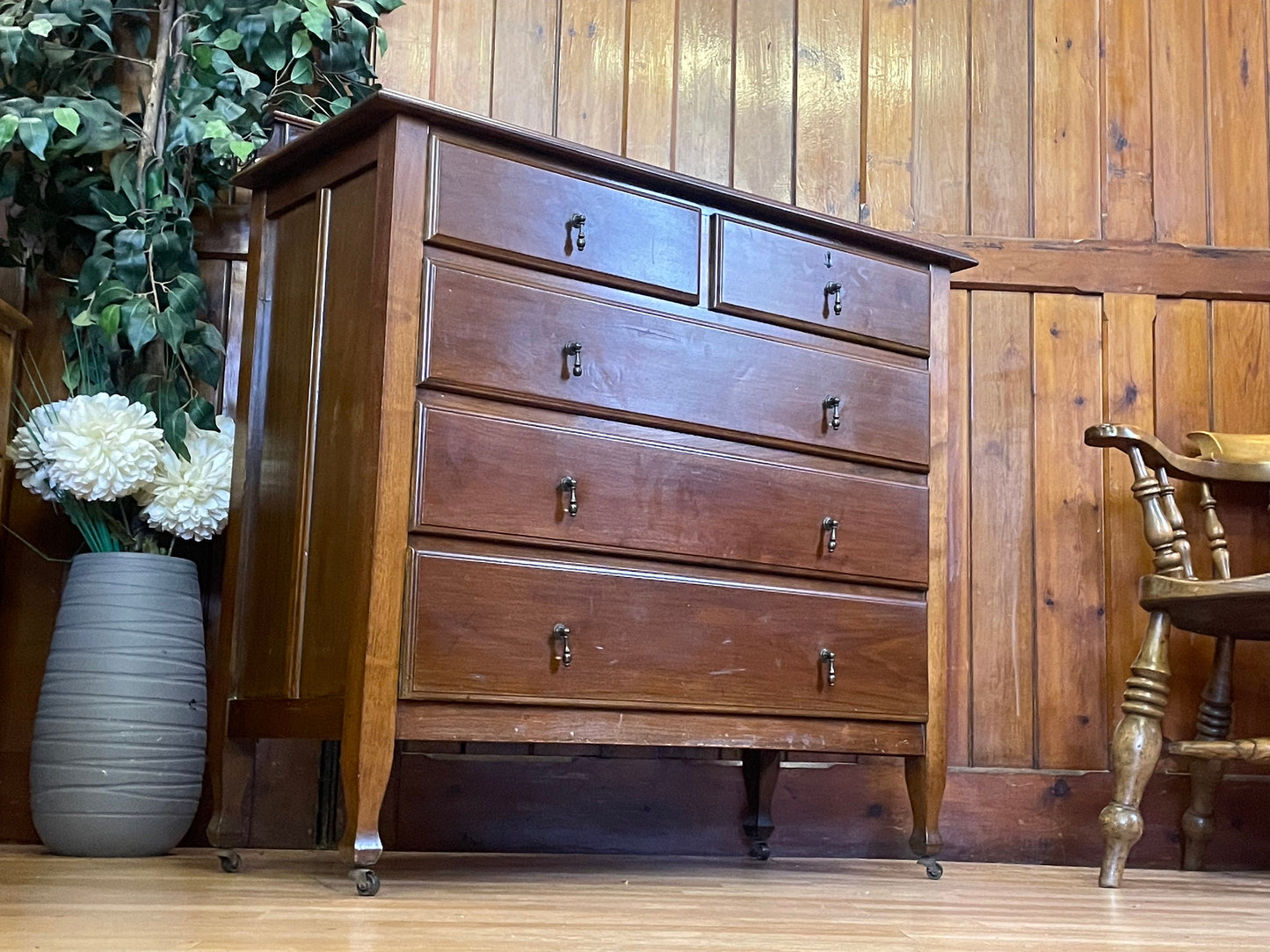 Antique Mahogany Chest of Drawers \ Arts and Crafts Dresser \ 1920’s Bedroom Storage