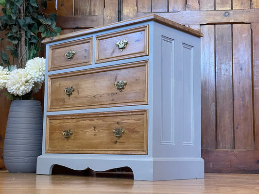 Vintage Painted Old Pine Shop Chest of Drawers / Painted Grey Farmhouse Drawers