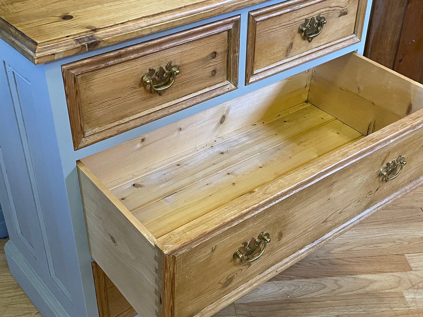 Vintage Painted Old Pine Shop Chest of Drawers / Painted Grey Farmhouse Drawers