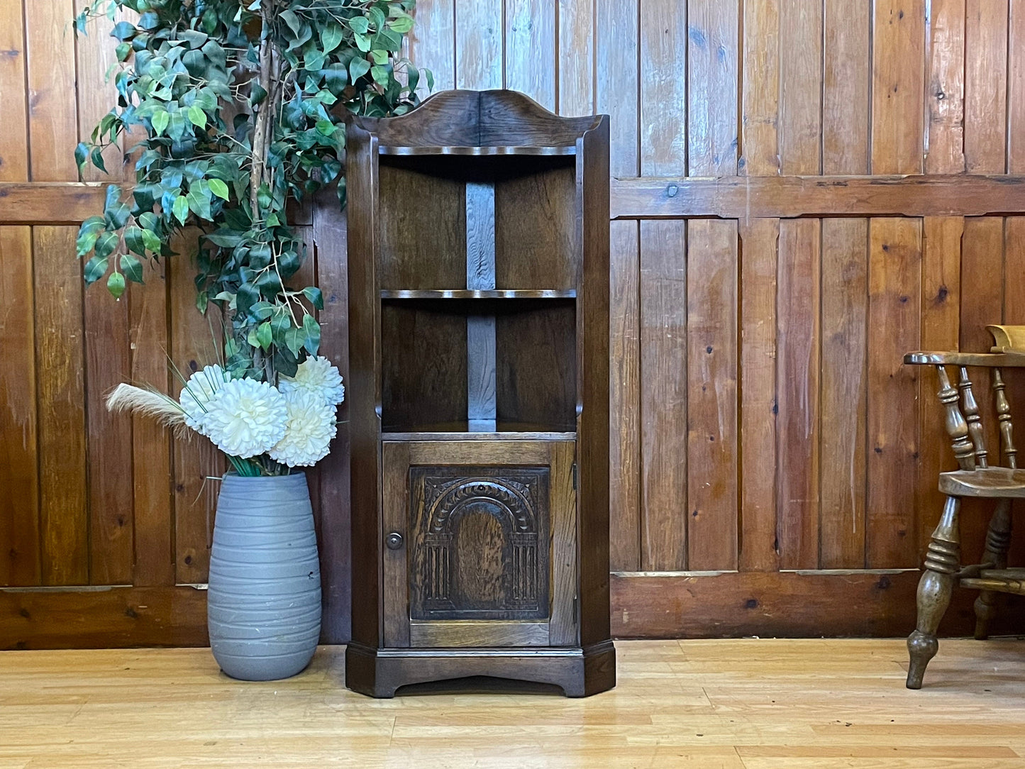 Vintage Oak Low Corner Shelves \ Rustic Tudor Style Cupboard \ Small Drinks Cabinet