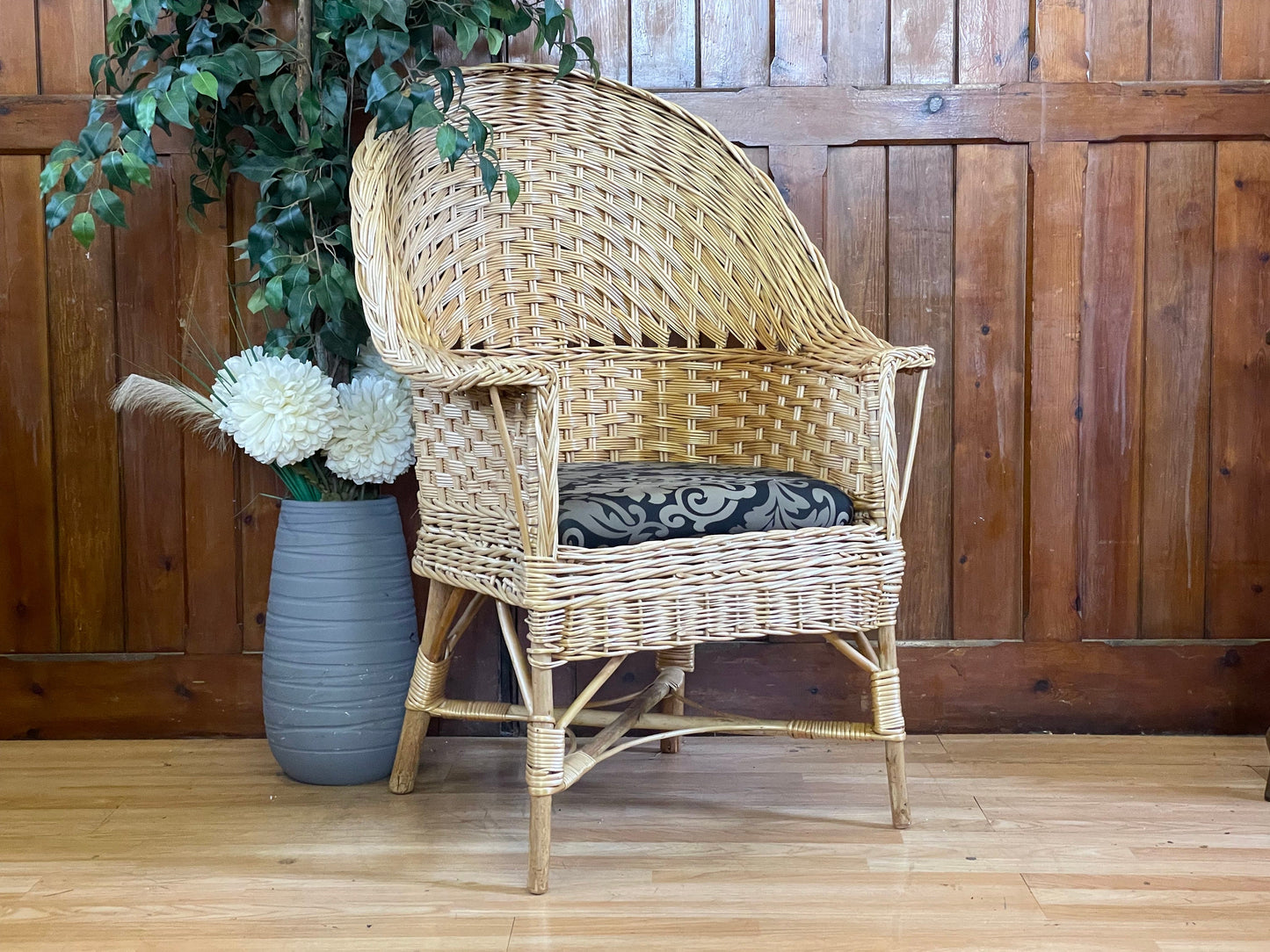 Vintage Highback Bamboo Wicker Arm Chair \ Boho Accent Chair \ Fireside Chair \ A