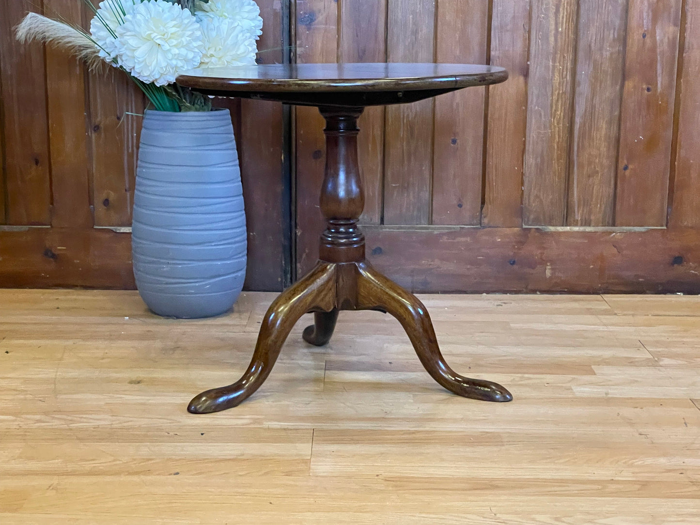 Antique Mahogany Side Table \ Victorian Wine Table \ Dark Wood Coffee Table