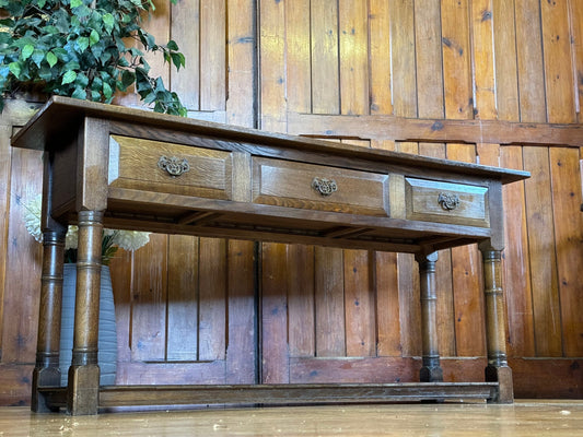 Quality Reproduction Distressed Oak Sideboard \ Farmhouse Console Hall Table