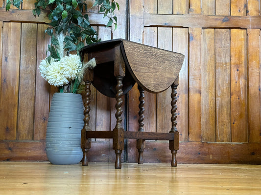 1920’s Antique Oak Drop Leaf Side Table \ Barley Twist Vintage Extending Table