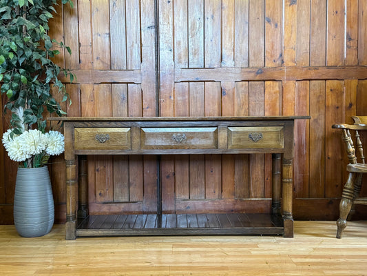 Quality Reproduction Distressed Oak Sideboard \ Farmhouse Console Hall Table