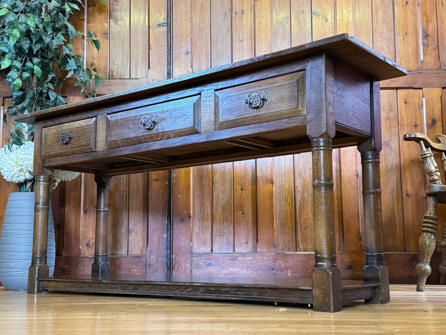 Quality Reproduction Distressed Oak Sideboard \ Farmhouse Console Hall Table