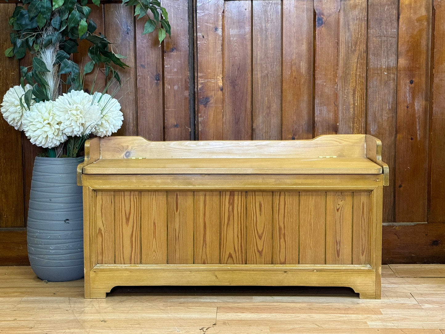 Rustic Old Pine Shop Storage Bench \ Small Vintage Blanket Toy Box Ottoman