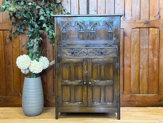 Quality Oak Cocktail Cabinet by Bevan Funnell \ Reprodux Carved Drinks Cabinet