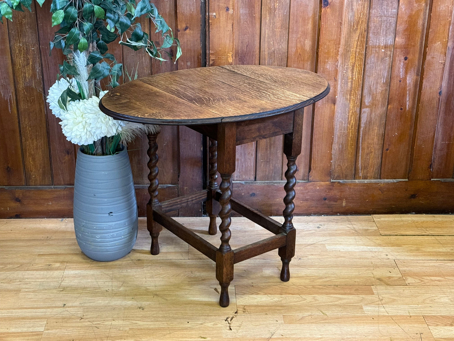 1920’s Antique Oak Drop Leaf Side Table \ Barley Twist Vintage Extending Table