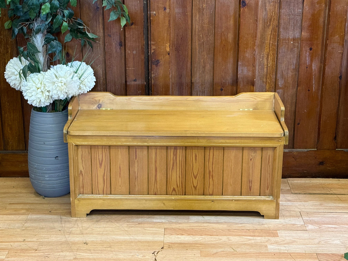 Rustic Old Pine Shop Storage Bench \ Small Vintage Blanket Toy Box Ottoman