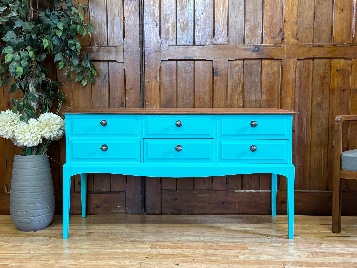 Vintage Stag Minstrel Sideboard Drawers \ Vibrant Console Table \ Dressing Table