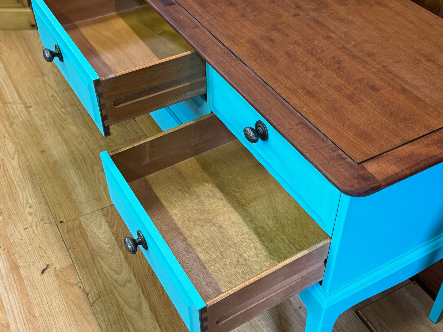 Vintage Stag Minstrel Sideboard Drawers \ Vibrant Console Table \ Dressing Table