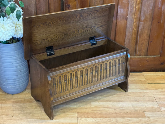 Vintage Carved Oak Blanket Box \ Small Dark Wood Ottoman \ Rustic Coffee Table