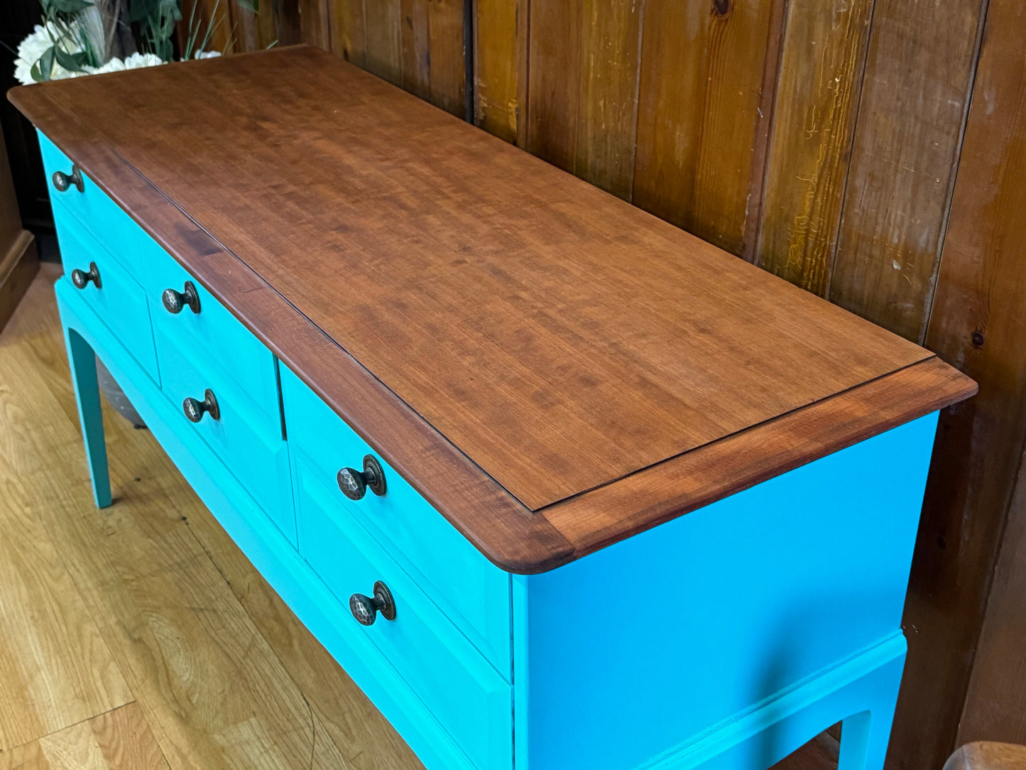 Vintage Stag Minstrel Sideboard Drawers \ Vibrant Console Table \ Dressing Table